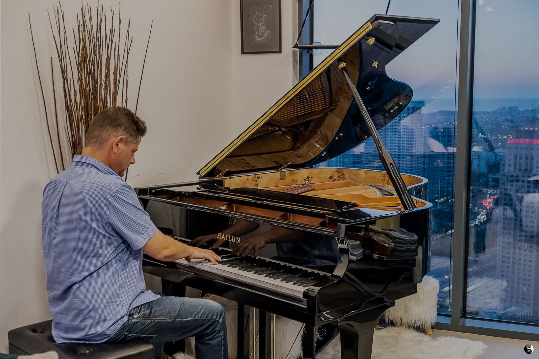 Ed Eshel on the Piano